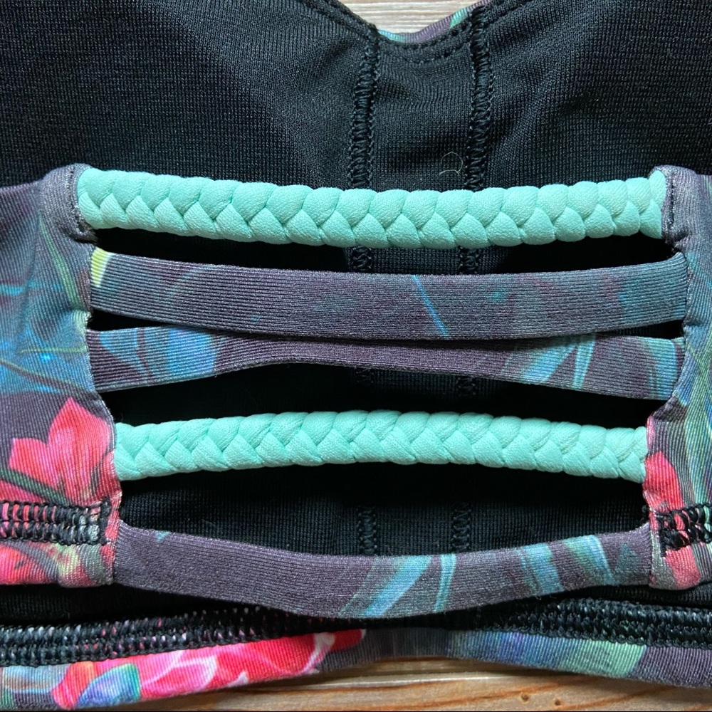Lululemon Alight Bra - Picture 5 of 8